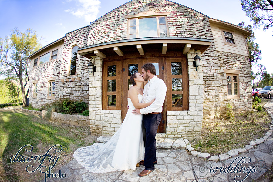 bride and groom, wimberley weddings, dawn fry photo